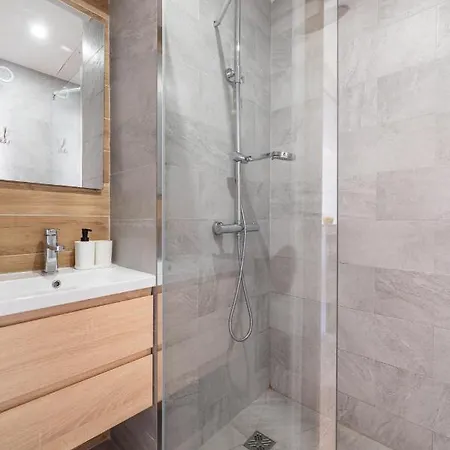 Daire Cosy Renove 150m De Monaco *