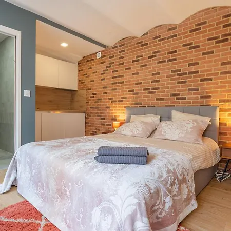 Daire Cosy Renove 150m De Monaco *
